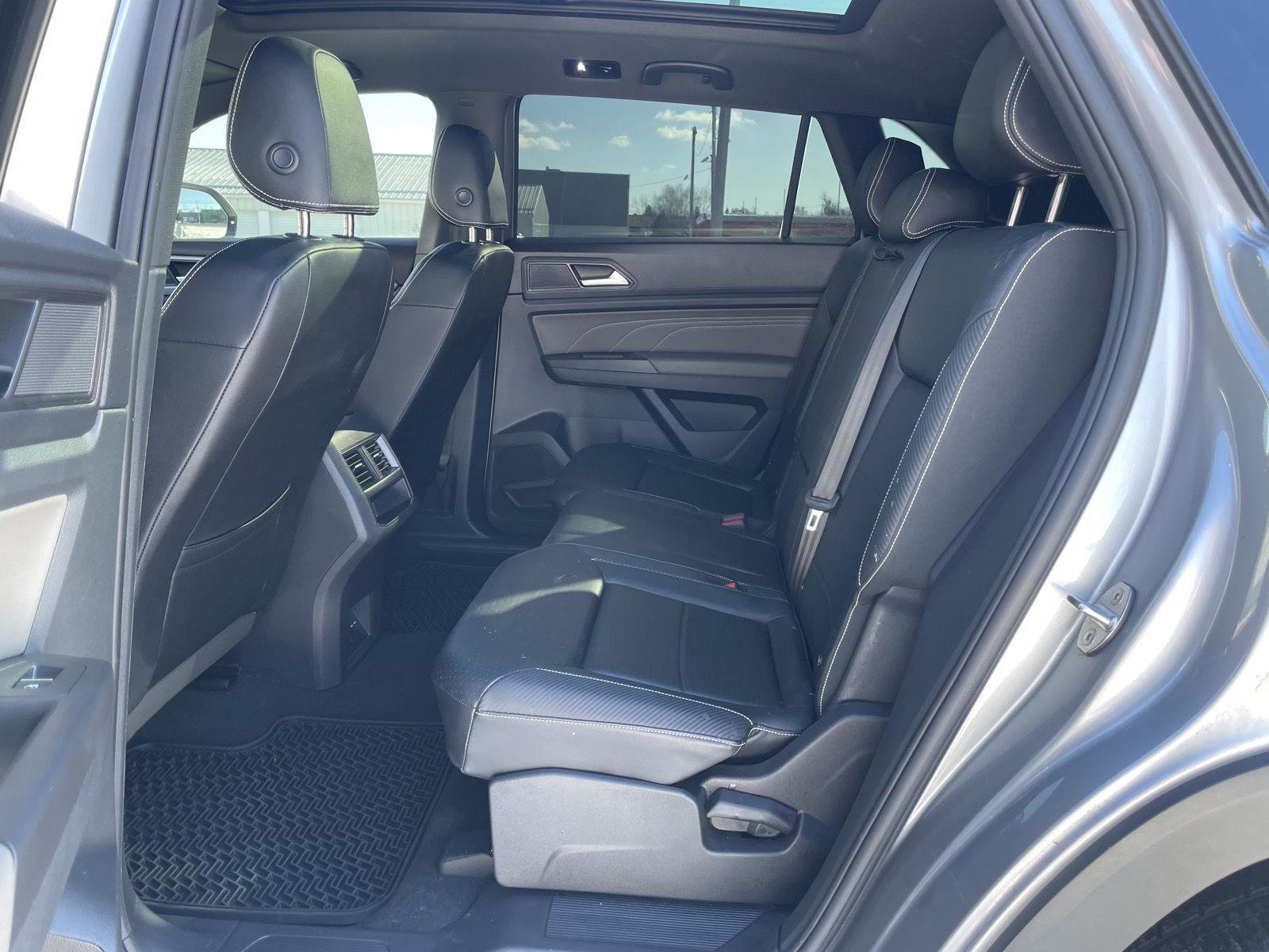 Used 2023 Volkswagen Atlas Cross Sport SE AWD/4WD image 26