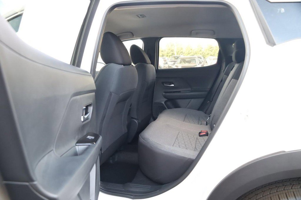 New 2026 Nissan Kicks SV image 20