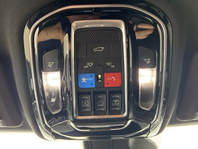 Used 2022 Jeep Grand Cherokee L Overland w/ Luxury Tech Group IV image 23