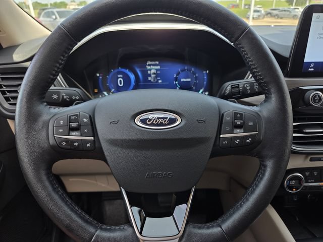 Used 2020 Ford Escape Titanium w/ Titanium Premium Package 2.0 AWD/4WD image 22