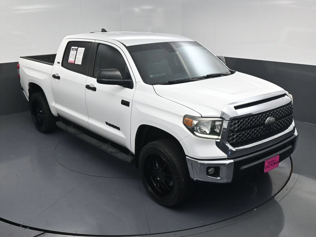 Used 2020 Toyota Tundra SR5 w/ SR5 Leather Package RWD image 18