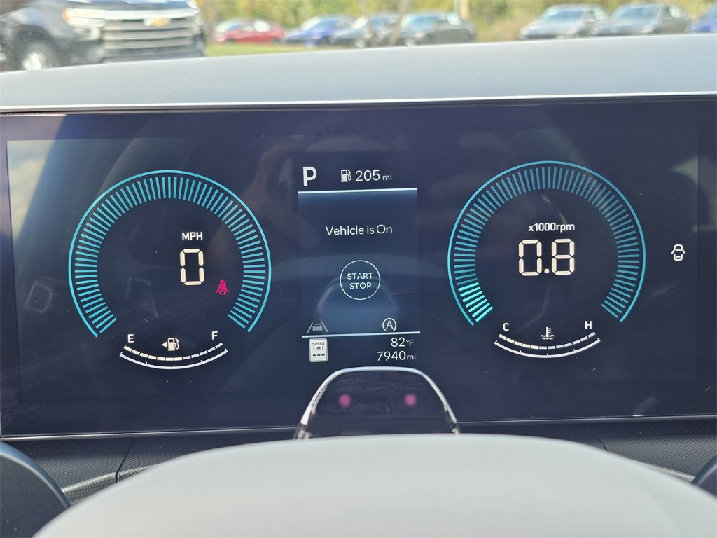 Certified 2025 Hyundai Santa Fe SEL image 11