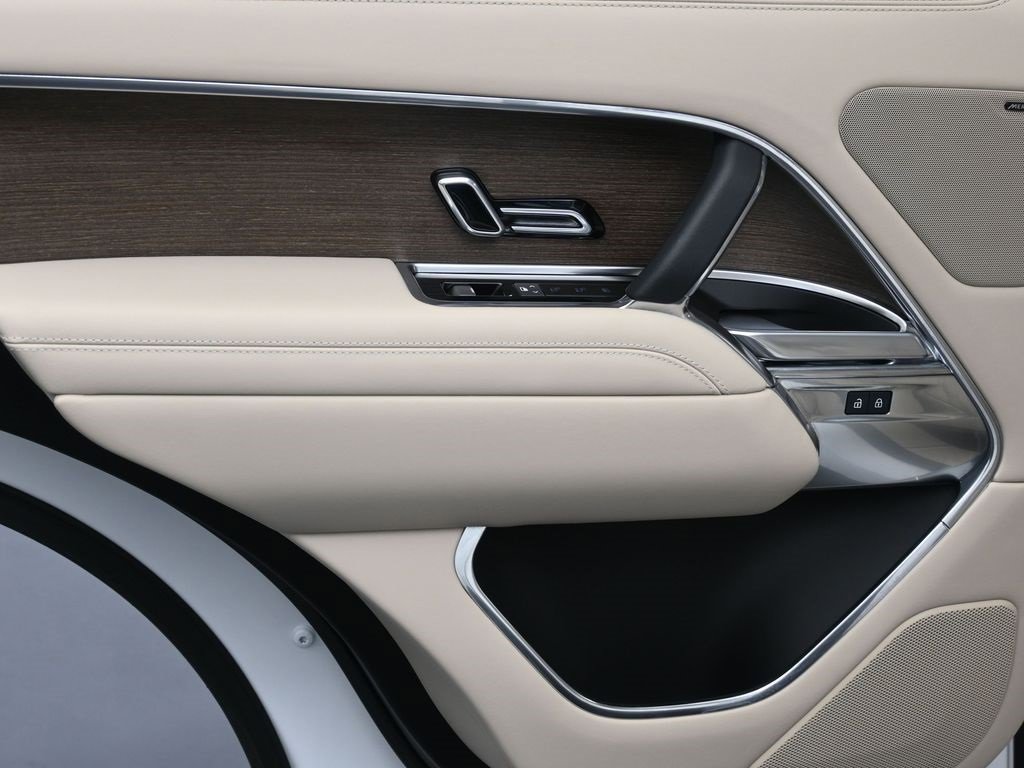 Used 2024 Land Rover Range Rover SE image 23