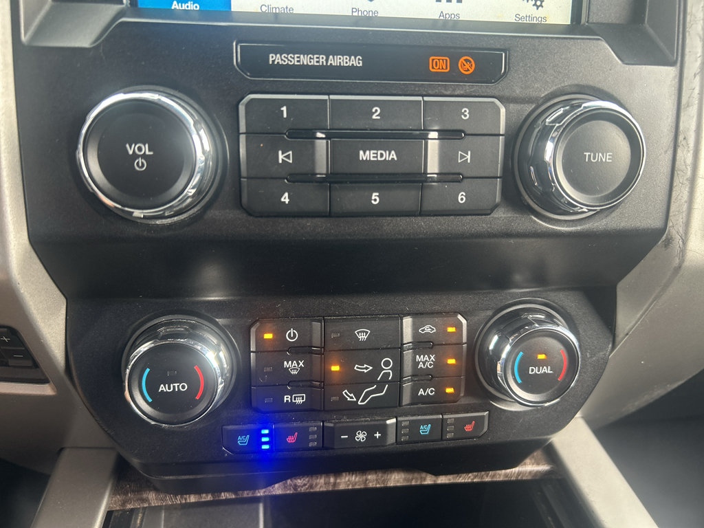 Used 2019 Ford F350 Lariat AWD/4WD image 30