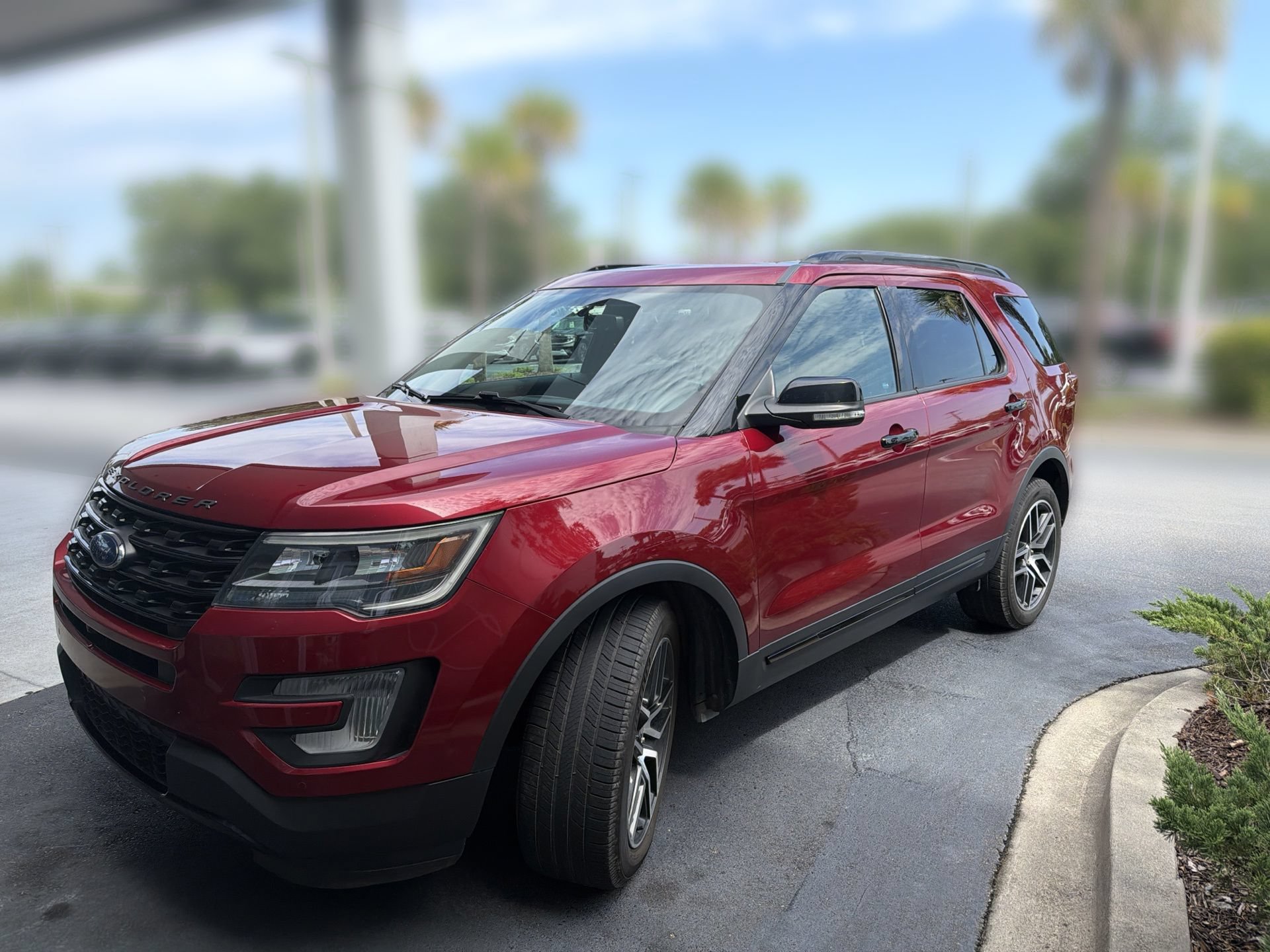 Used 2017 Ford Explorer Sport w/ Equipment Group 401A AWD/4WD image 7