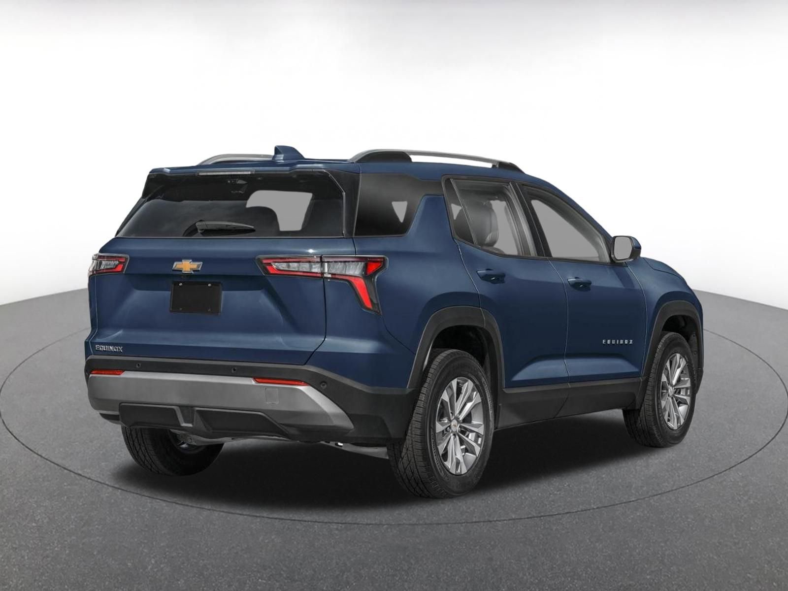 Used 2025 Chevrolet Equinox LT FWD image 2