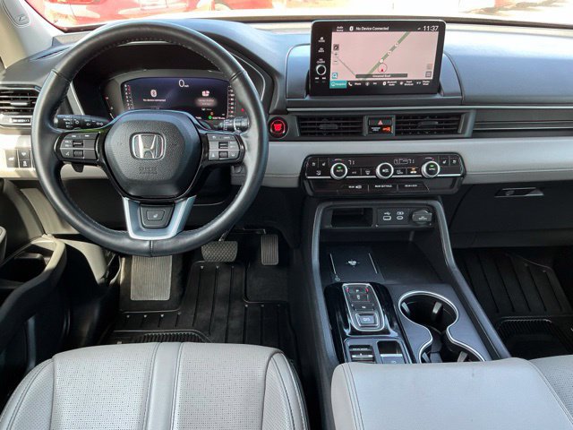 Certified 2025 Honda Pilot Elite image 8