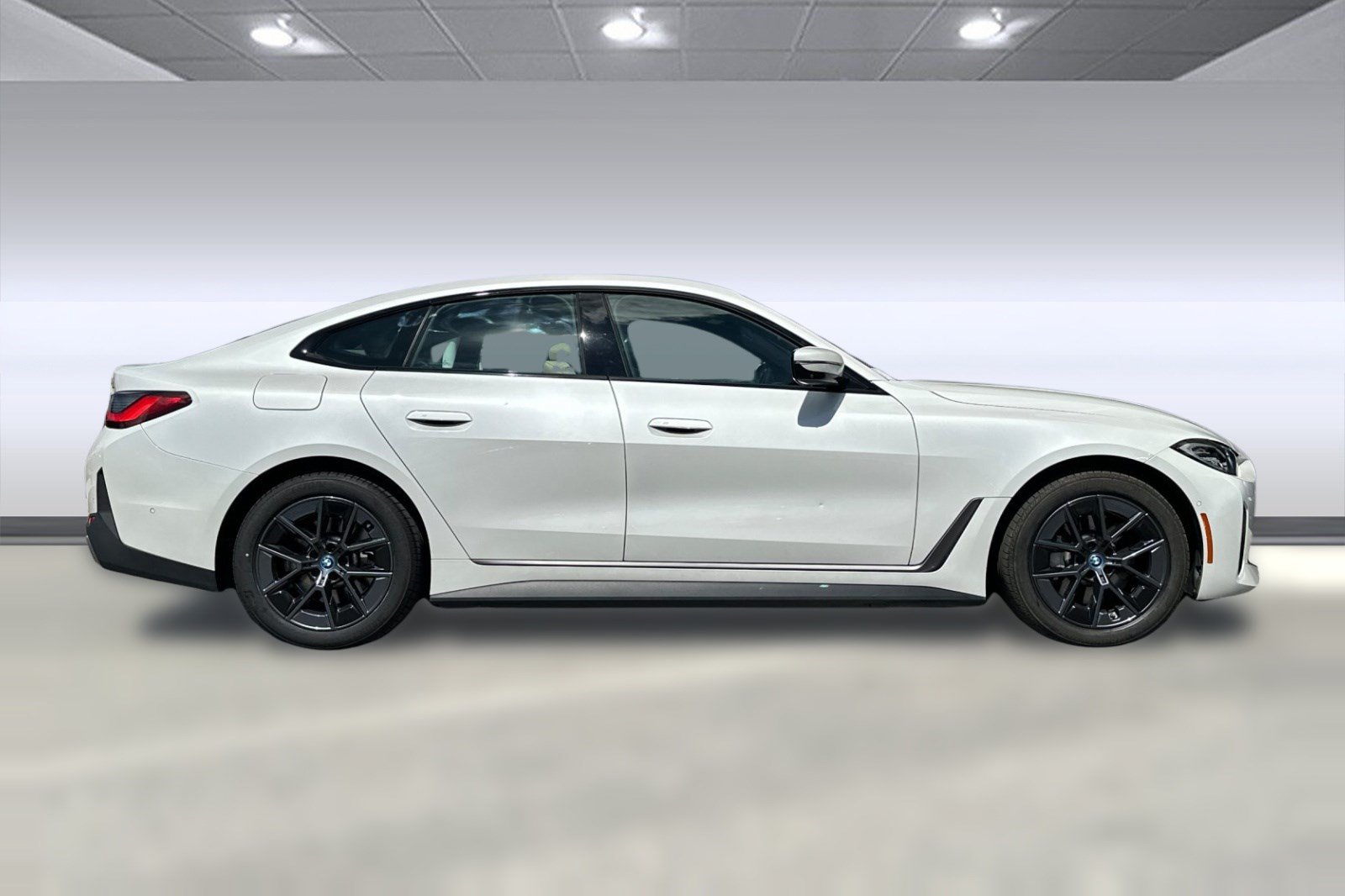 Certified 2023 BMW i4 eDrive35 RWD image 8