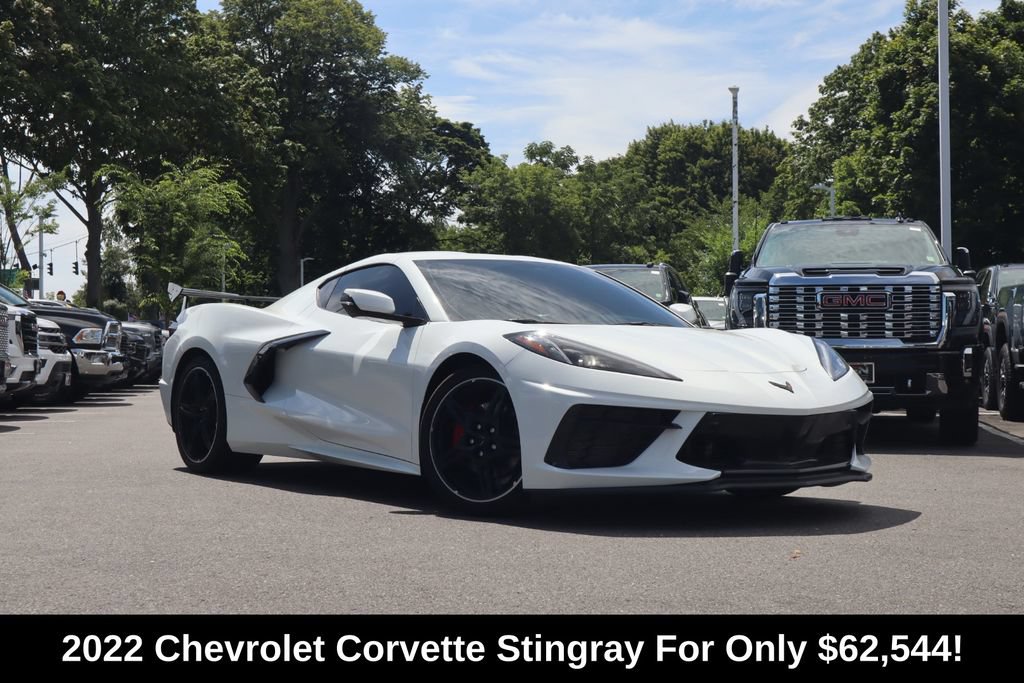 Used 2022 Chevrolet Corvette Stingray Coupe RWD image 2