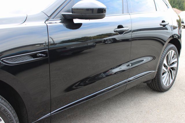 Used 2022 Jaguar F-PACE S image 49