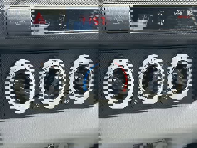 Used 2011 Toyota Tacoma 4x4 Regular Cab image 9