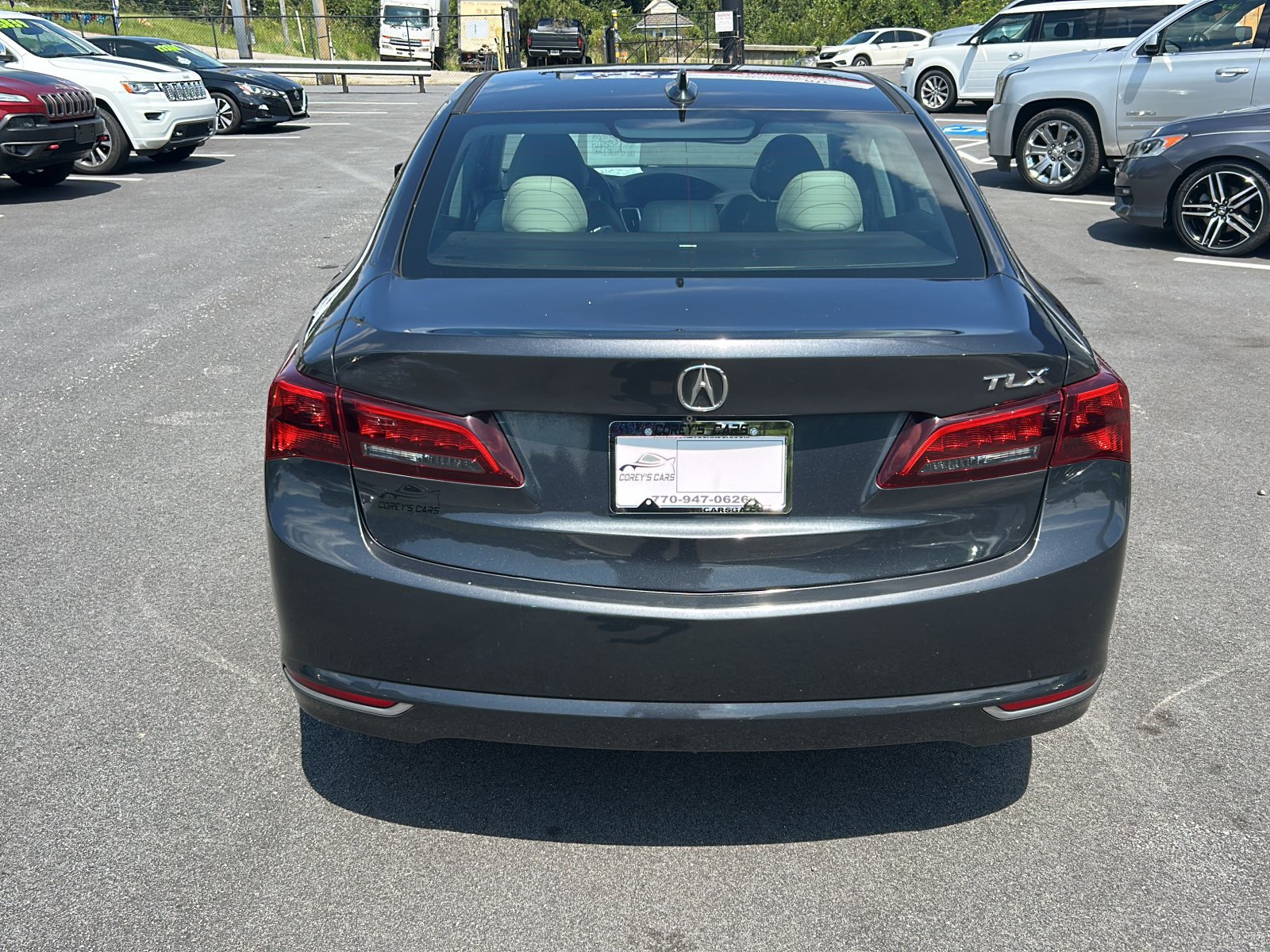 Used 2016 Acura TLX w/ Technology Package FWD image 4