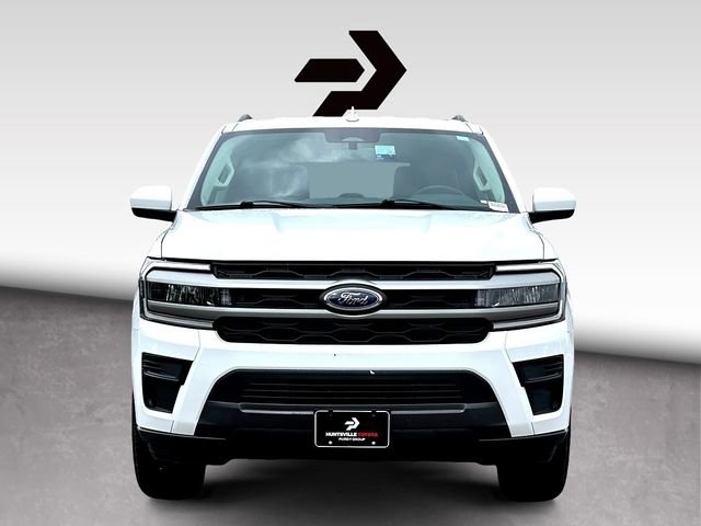 Used 2024 Ford Expedition XLT image 3