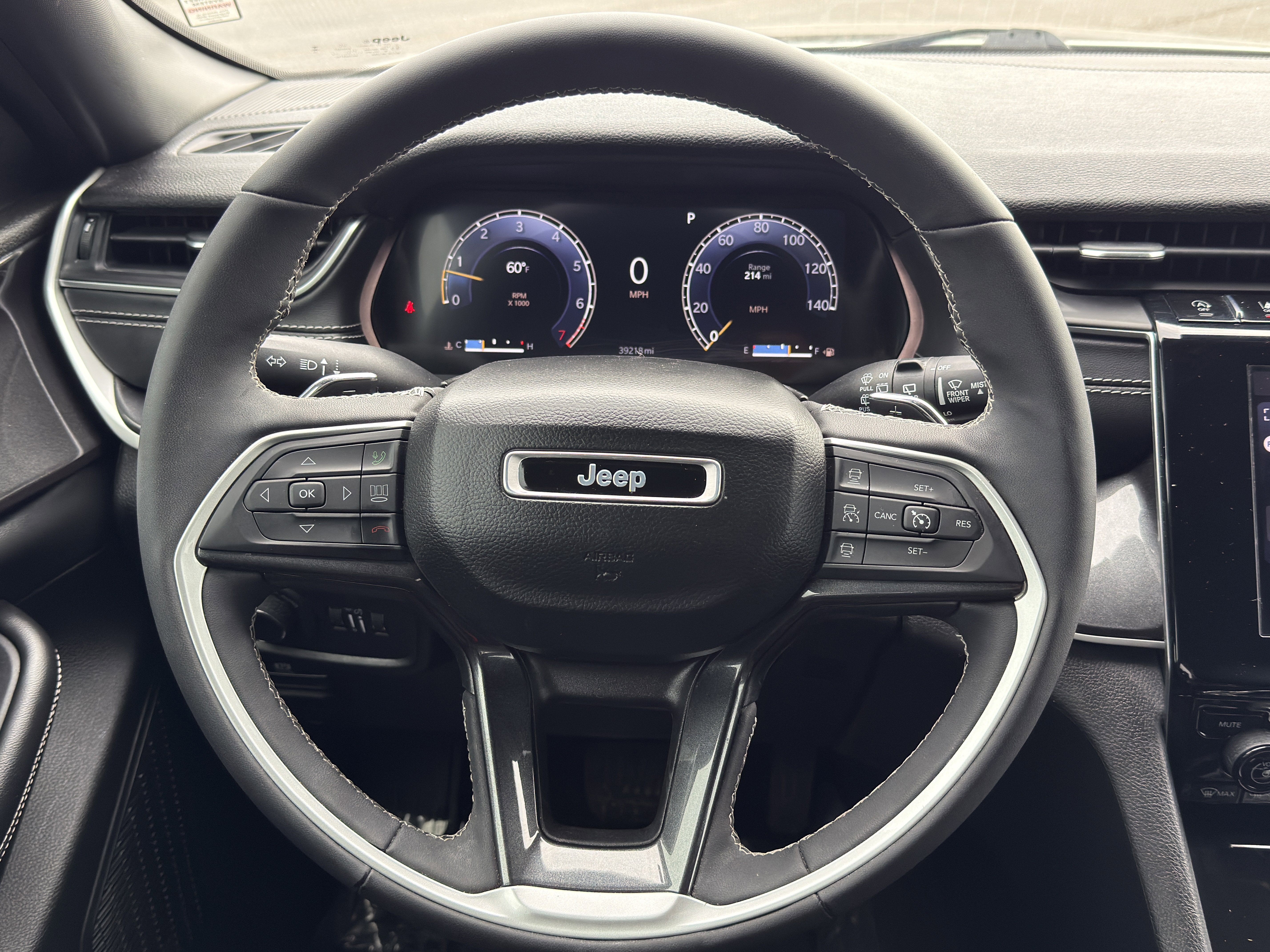 Used 2023 Jeep Grand Cherokee L Laredo AWD/4WD image 27