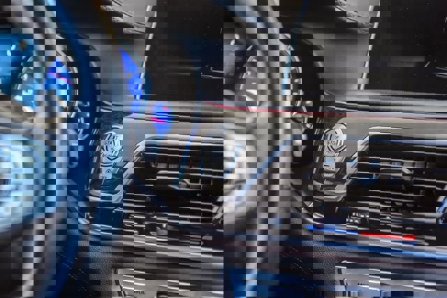 Used 2016 BMW 740i image 35