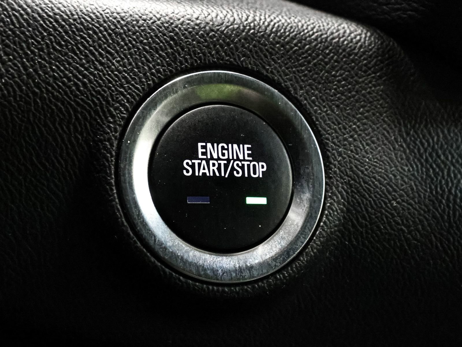 Used 2024 GMC Terrain SLT image 35