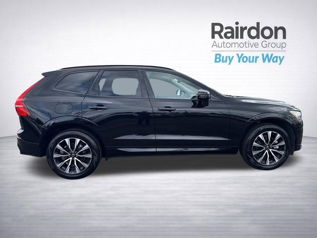 Used 2025 Volvo XC60 B5 Plus image 10