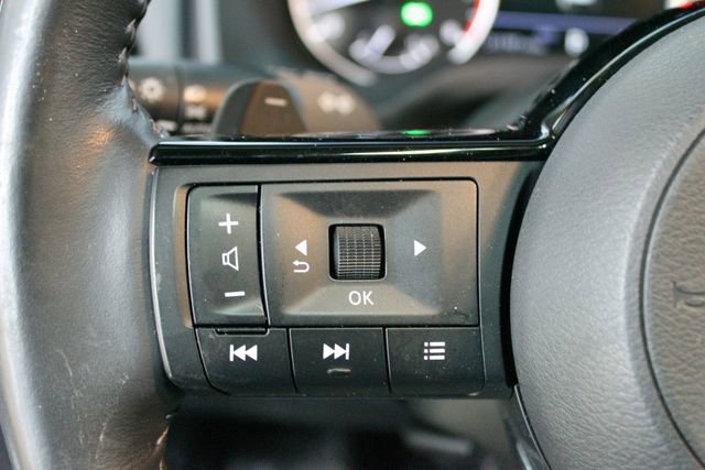 Used 2021 Nissan Rogue SV AWD/4WD image 14