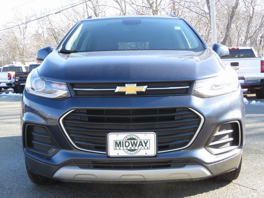 Used 2018 Chevrolet Trax LT w/ Sun & Sound Package image 2