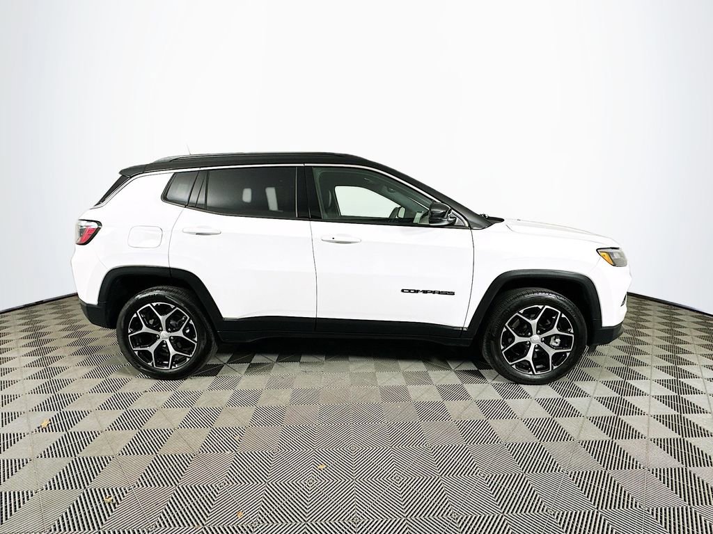 Certified 2024 Jeep Compass Limited AWD/4WD image 13