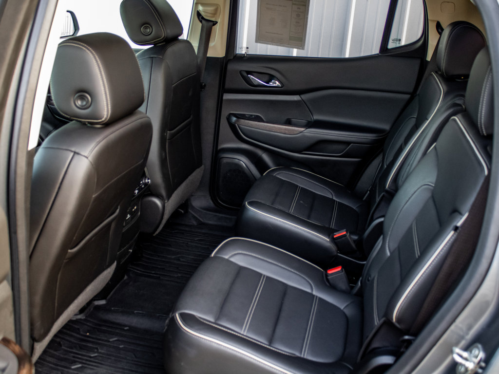 Used 2020 GMC Acadia Denali w/ Technology Package image 25