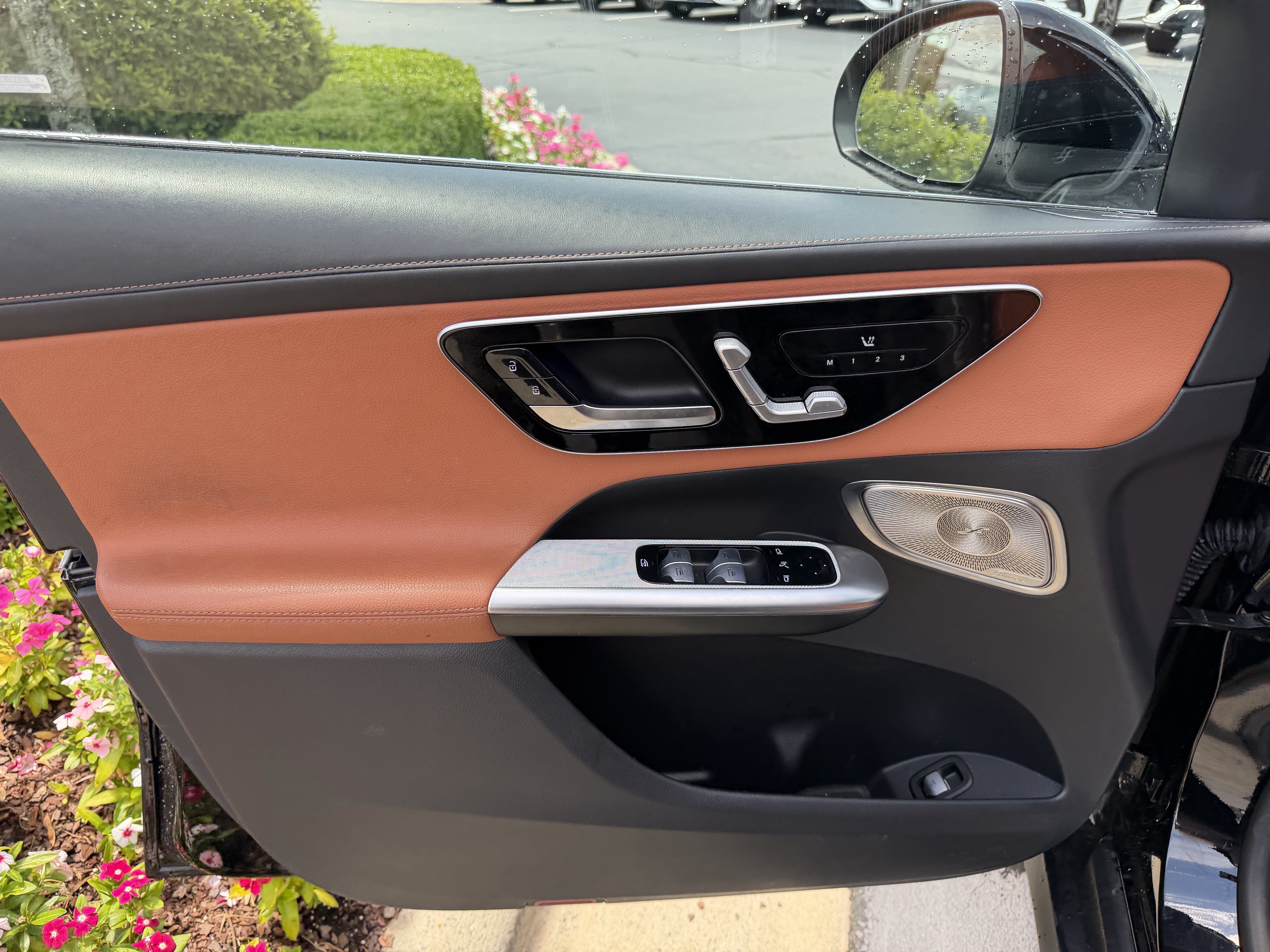 Certified 2023 Mercedes-Benz GLC 300 4MATIC w/ Exclusive Trim Package image 18