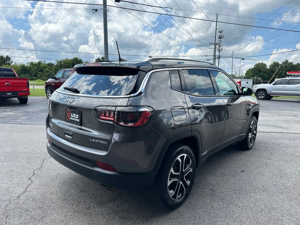 Used 2022 Jeep Compass Limited AWD/4WD image 7