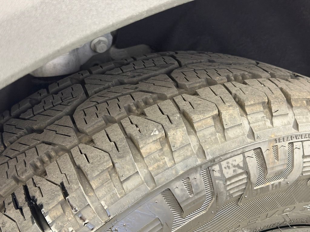 Used 2026 Ford Explorer Tremor AWD/4WD image 12