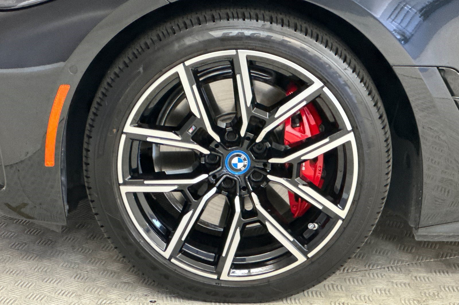 Certified 2024 BMW i4 eDrive40 w/ M Sport Package RWD image 12
