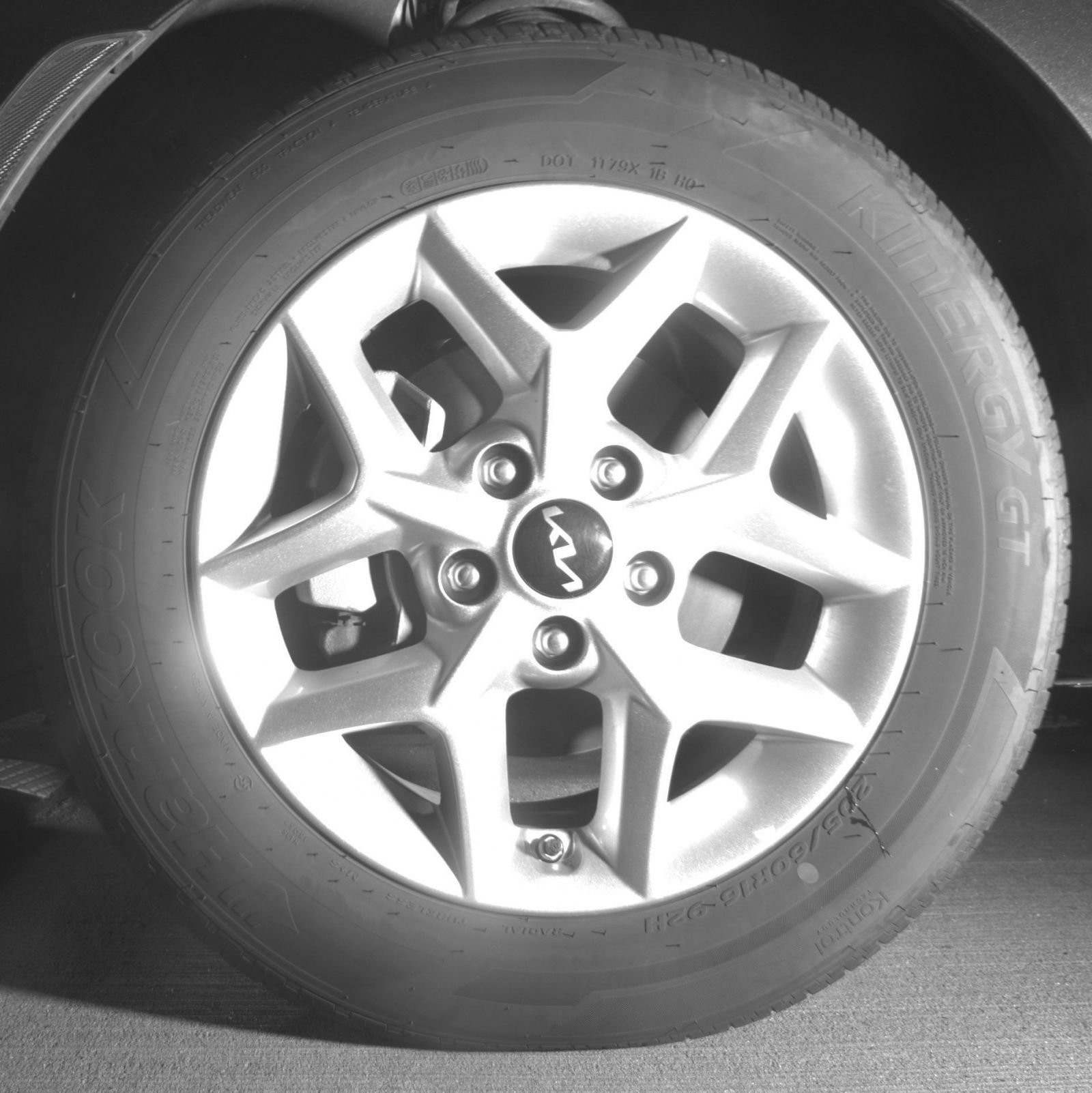 Used 2025 Kia Soul LX w/ LX Technology Package FWD image 14