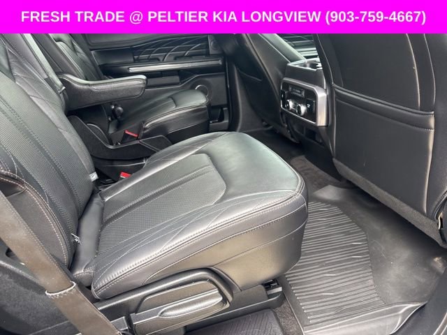 Used 2019 Ford Expedition Platinum image 11