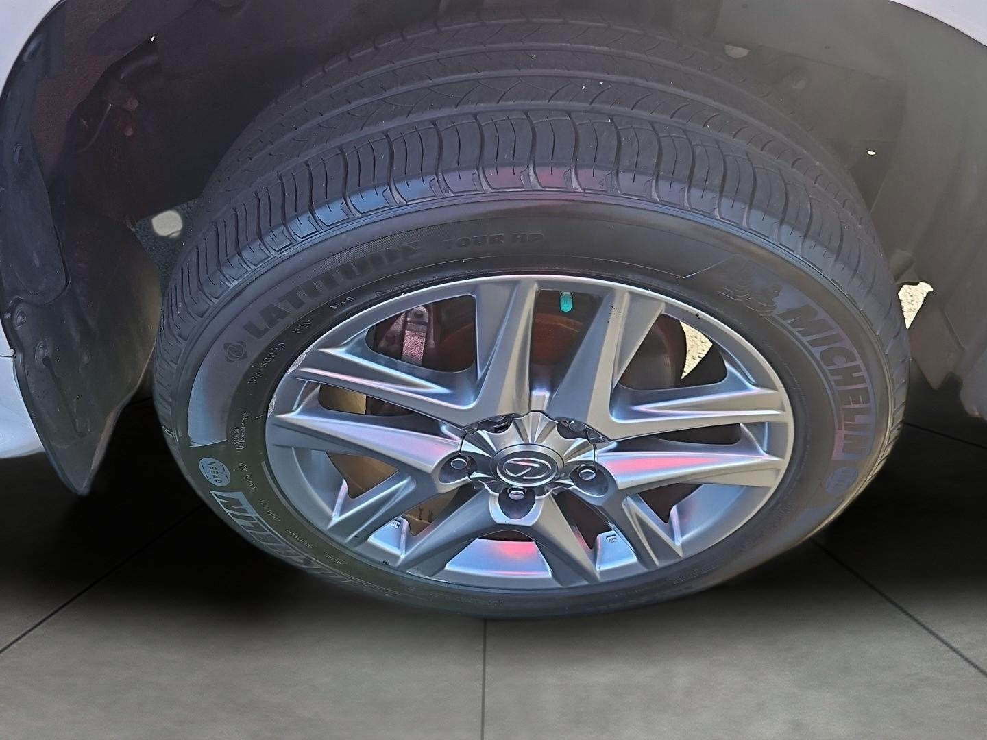 Used 2015 Lexus LX 570 4WD image 11