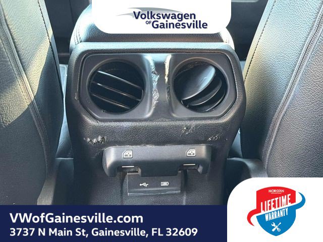 Used 2018 Jeep Wrangler Unlimited Sahara AWD/4WD image 14