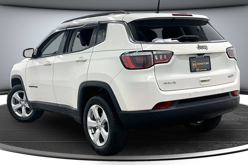 Used 2018 Jeep Compass Latitude w/ Safe & Security Group AWD/4WD image 4