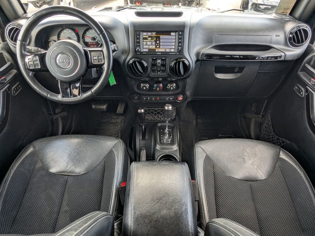 Used 2017 Jeep Wrangler Unlimited Sahara image 18