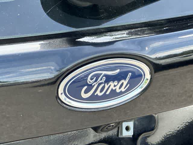 Used 2018 Ford Focus SE FWD image 24