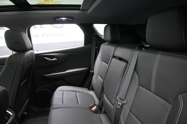 Used 2025 Chevrolet Blazer LT w/ Sound & Technology Package AWD/4WD image 21
