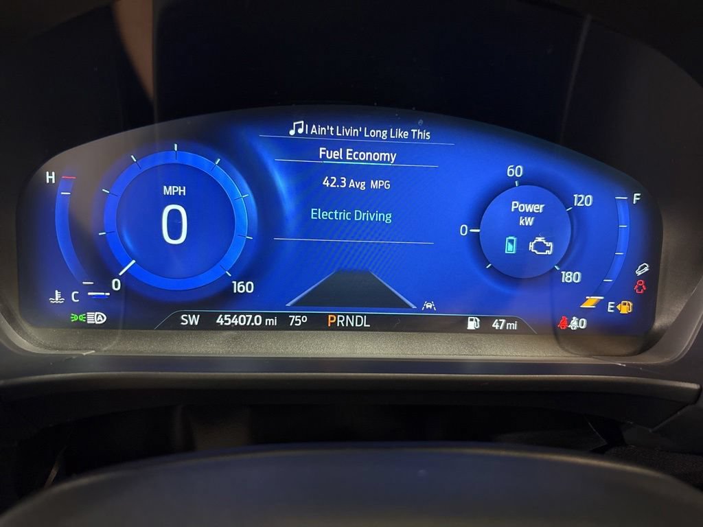 Used 2022 Ford Escape Titanium AWD/4WD image 16