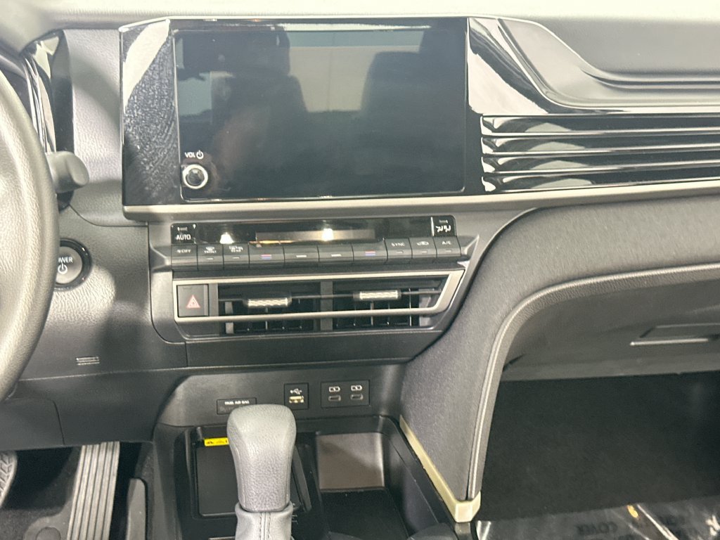 Used 2026 Toyota Camry LE FWD image 20