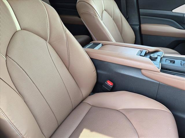Used 2025 Toyota Grand Highlander AWD image 21
