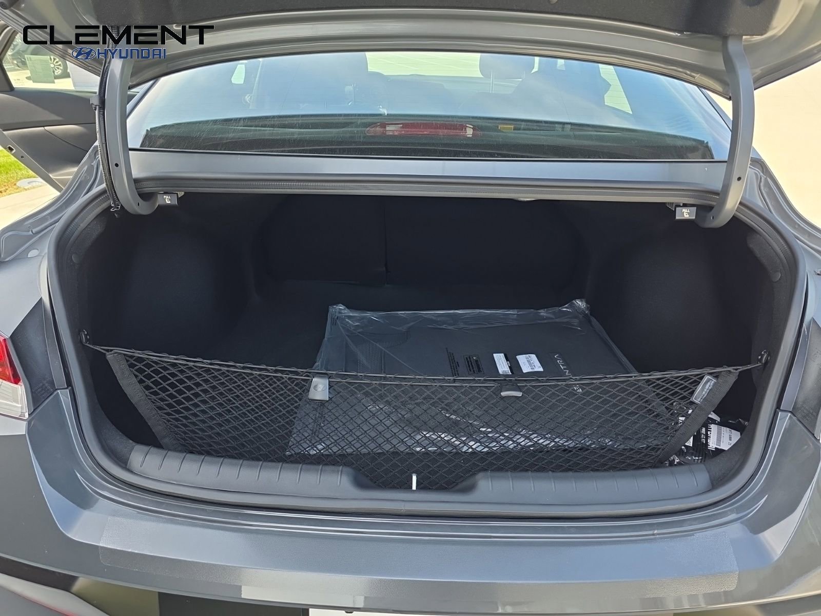 New 2025 Hyundai Elantra Limited image 9