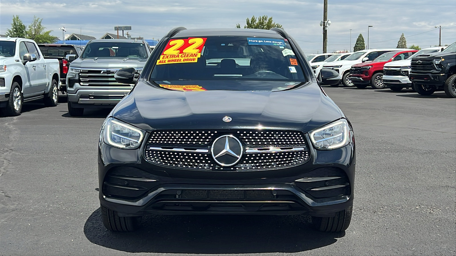 Used 2022 Mercedes-Benz GLC 300 4MATIC image 2