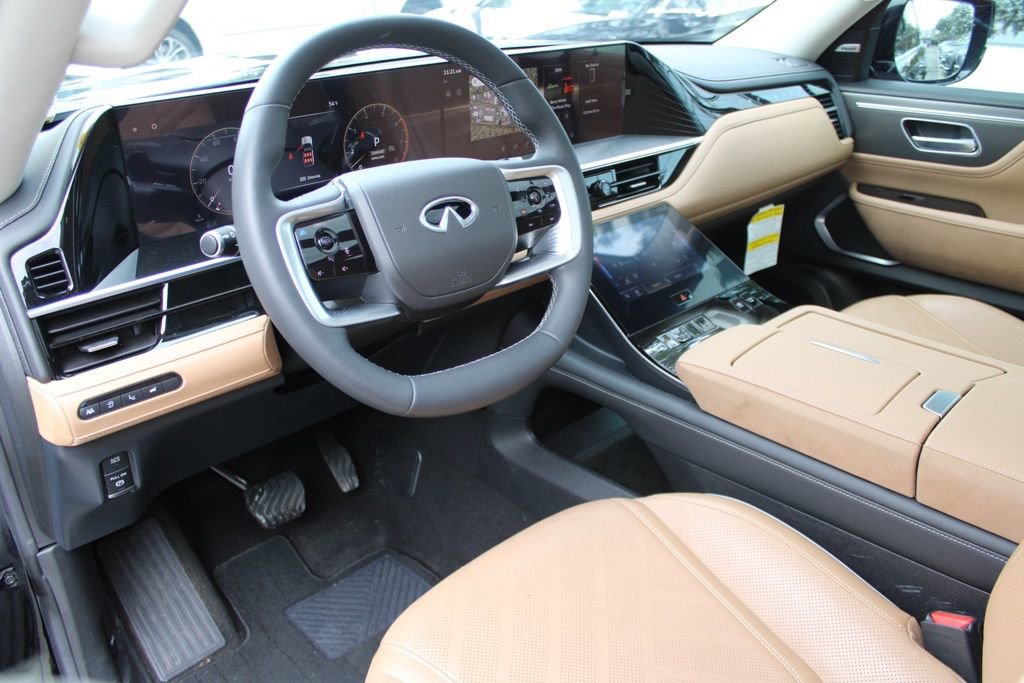 Certified 2025 INFINITI QX80 Luxe image 4