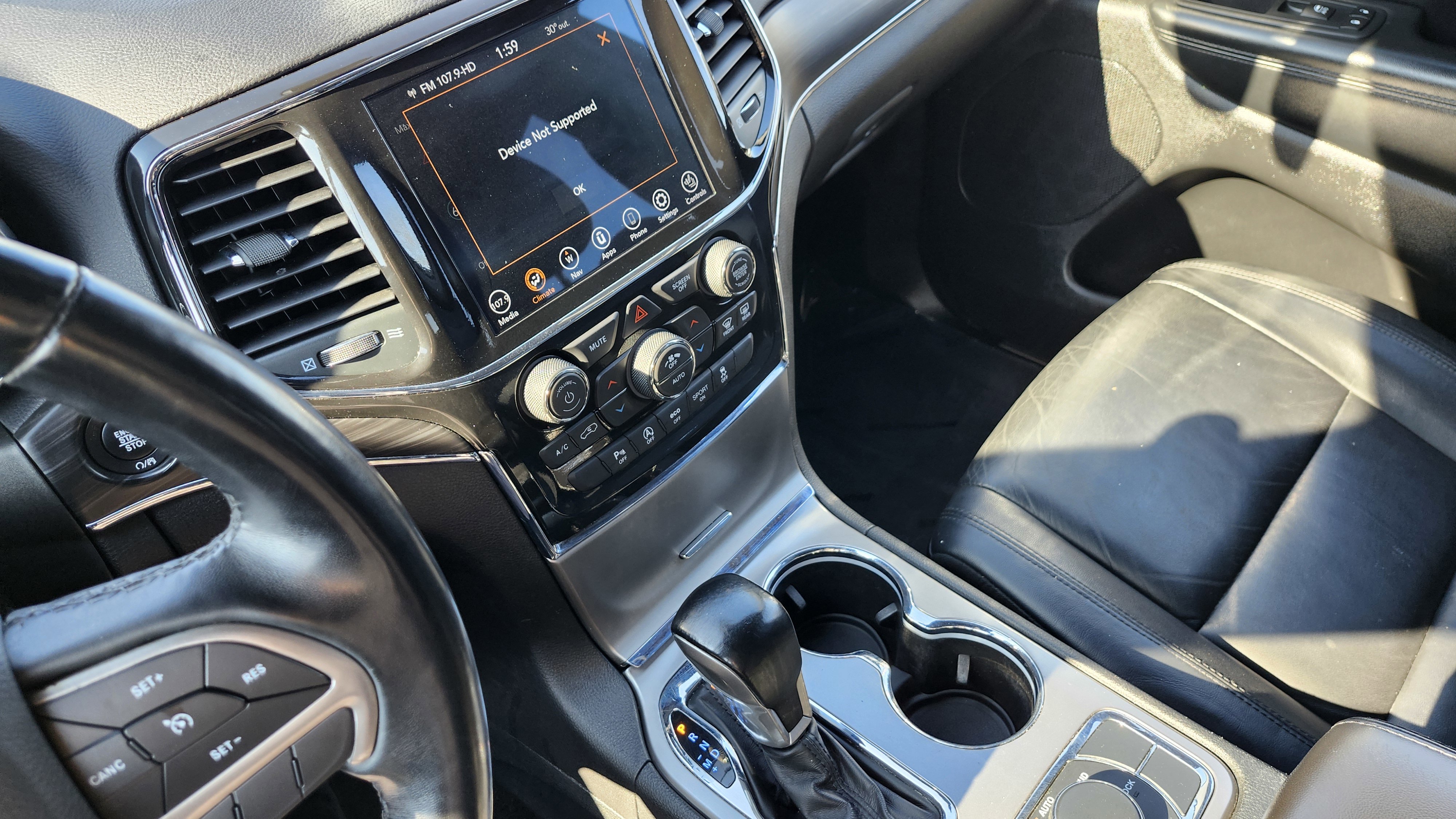 Used 2022 Jeep Grand Cherokee Limited image 33