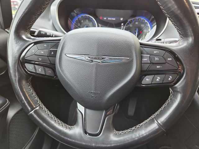 Used 2020 Chrysler Pacifica Touring-L Plus w/ Advanced Safetytec Group FWD image 27
