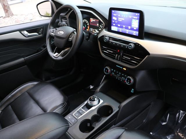 Used 2022 Ford Escape SEL AWD/4WD image 11