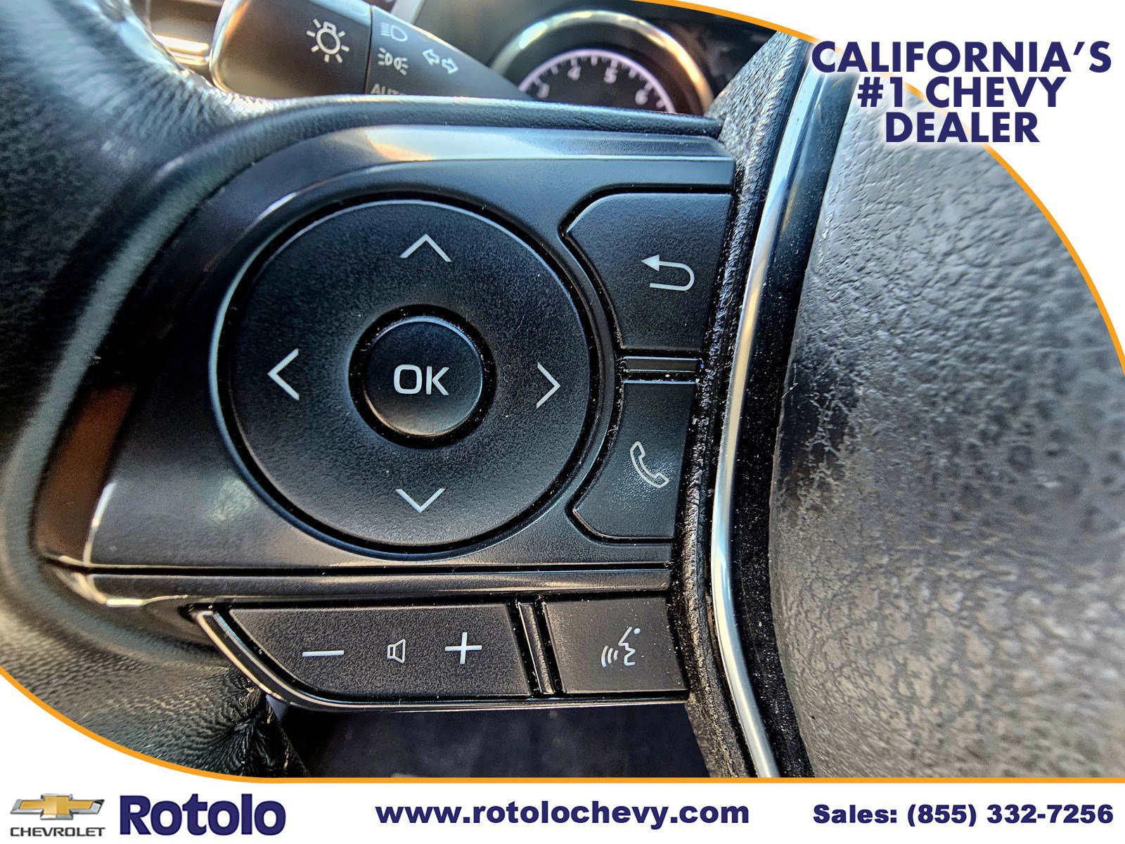 Used 2020 Toyota Camry SE w/ Carpet Mat Package image 18