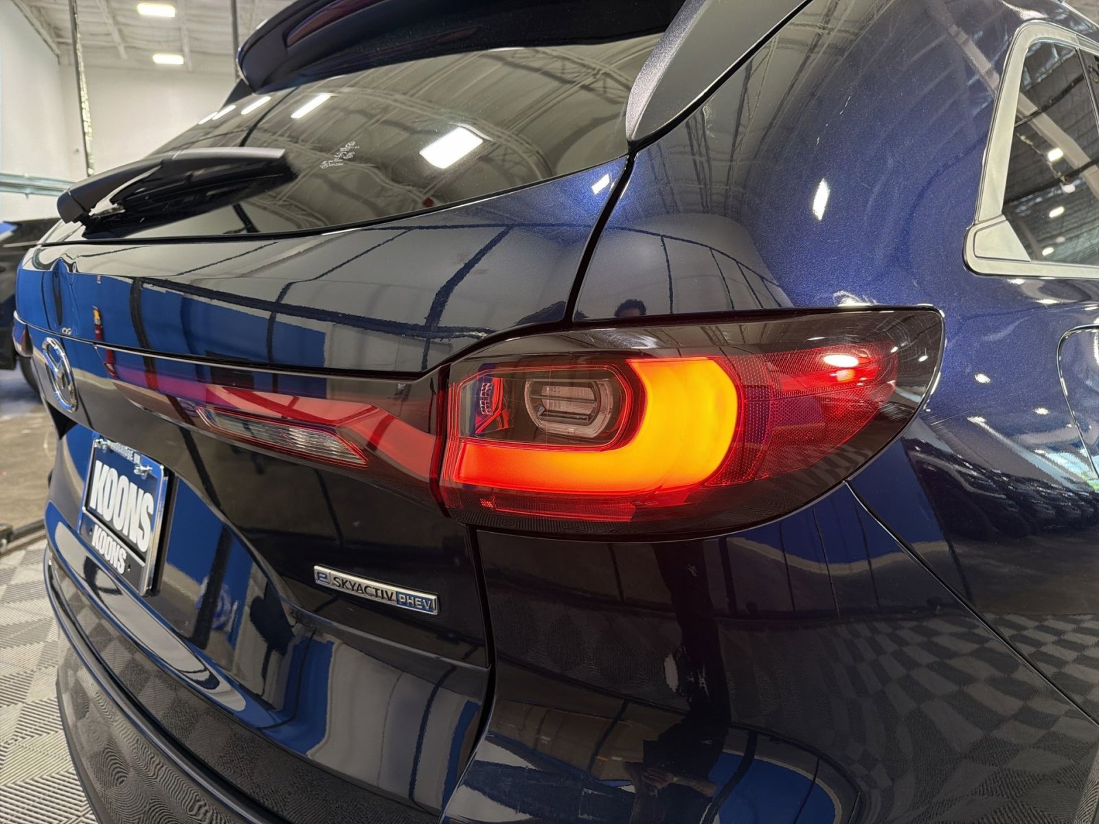Used 2024 MAZDA CX-90 Plug-In Hybrid w/ Preferred image 27