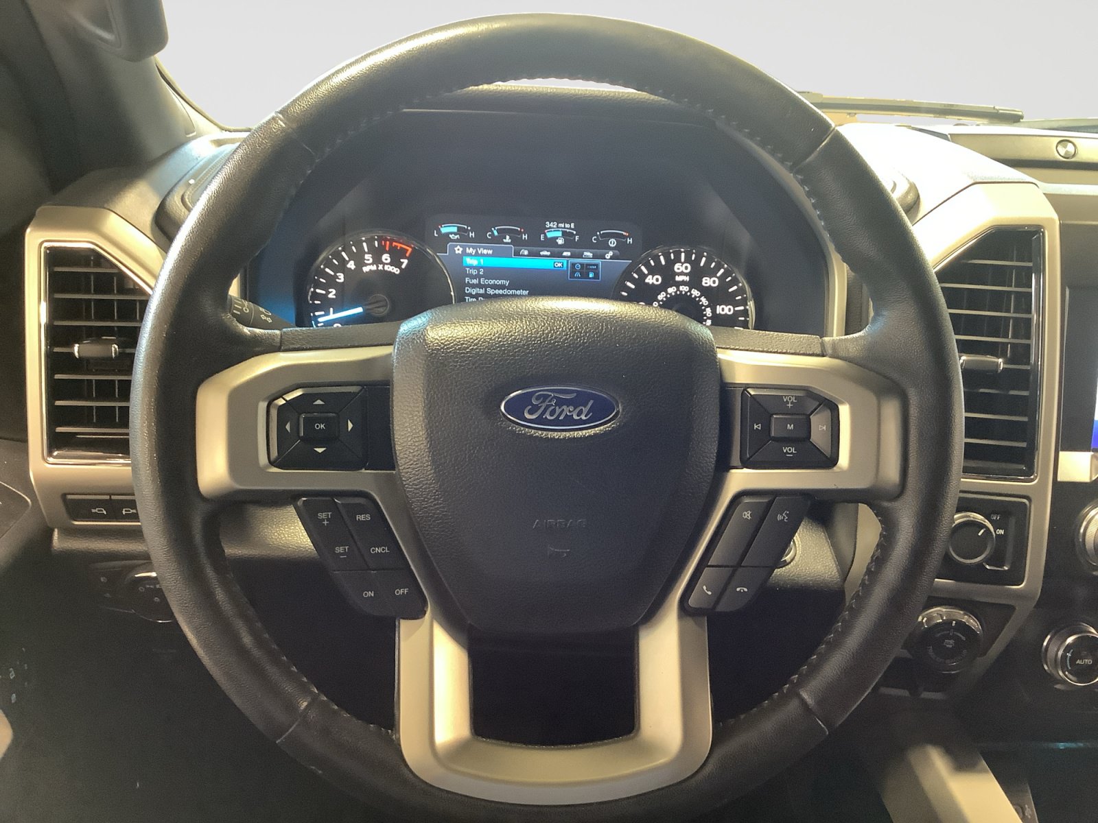 Used 2019 Ford F150 Lariat w/ Equipment Group 502A Luxury RWD image 12