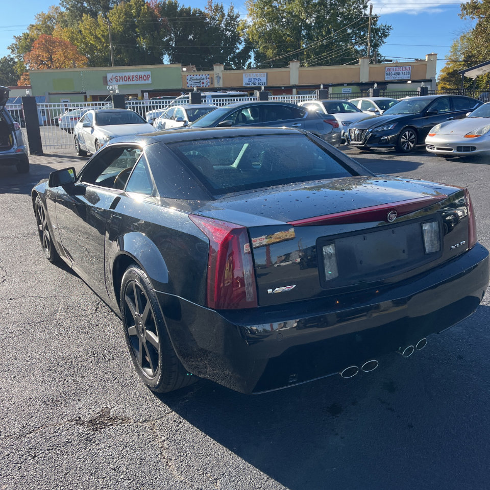 Used 2004 Cadillac XLR 2dr Convertible image 36